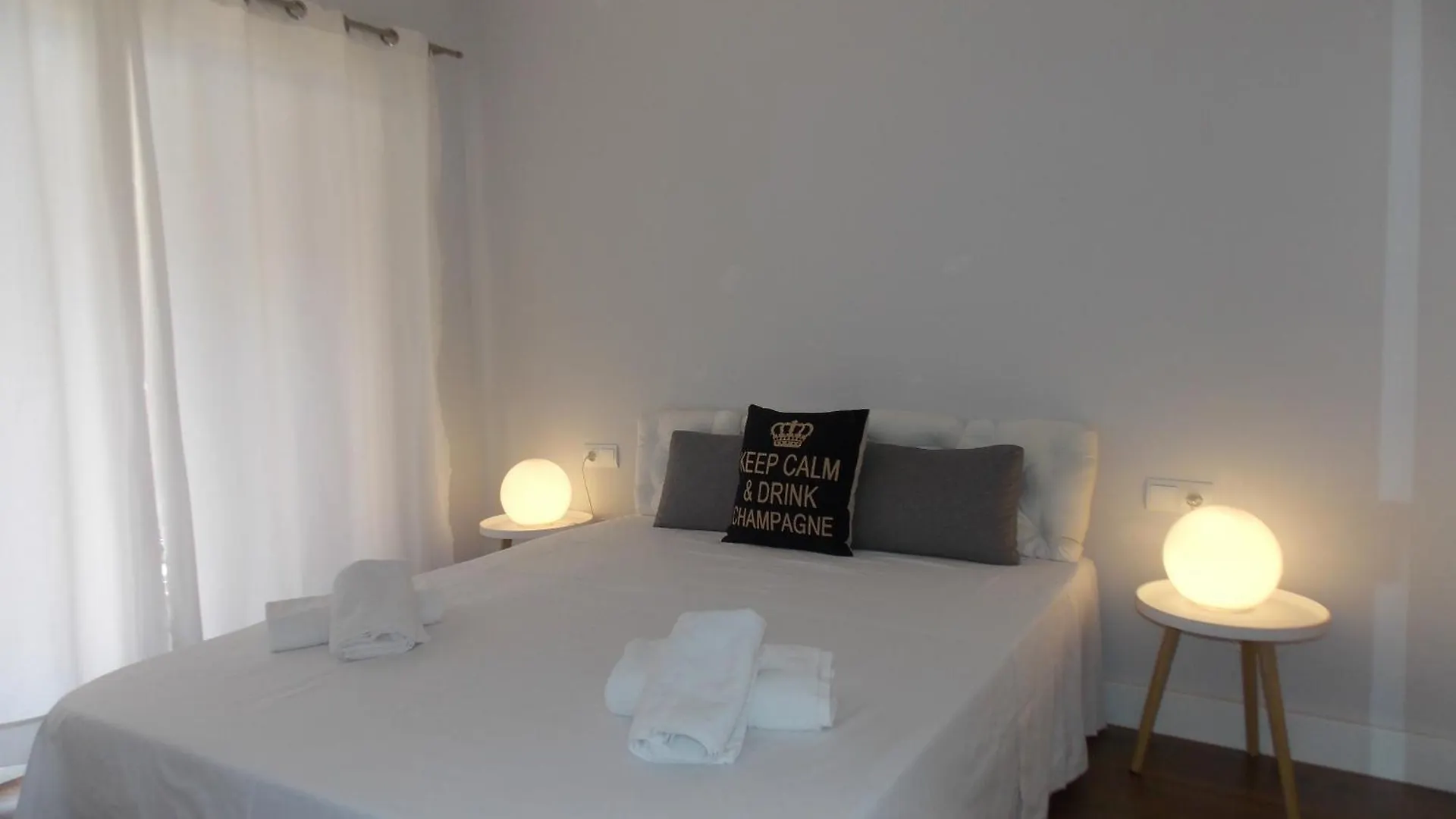 Apartamento Esther Con Piscina Y Aire Acondicionado Calafell 0*,  Španělsko