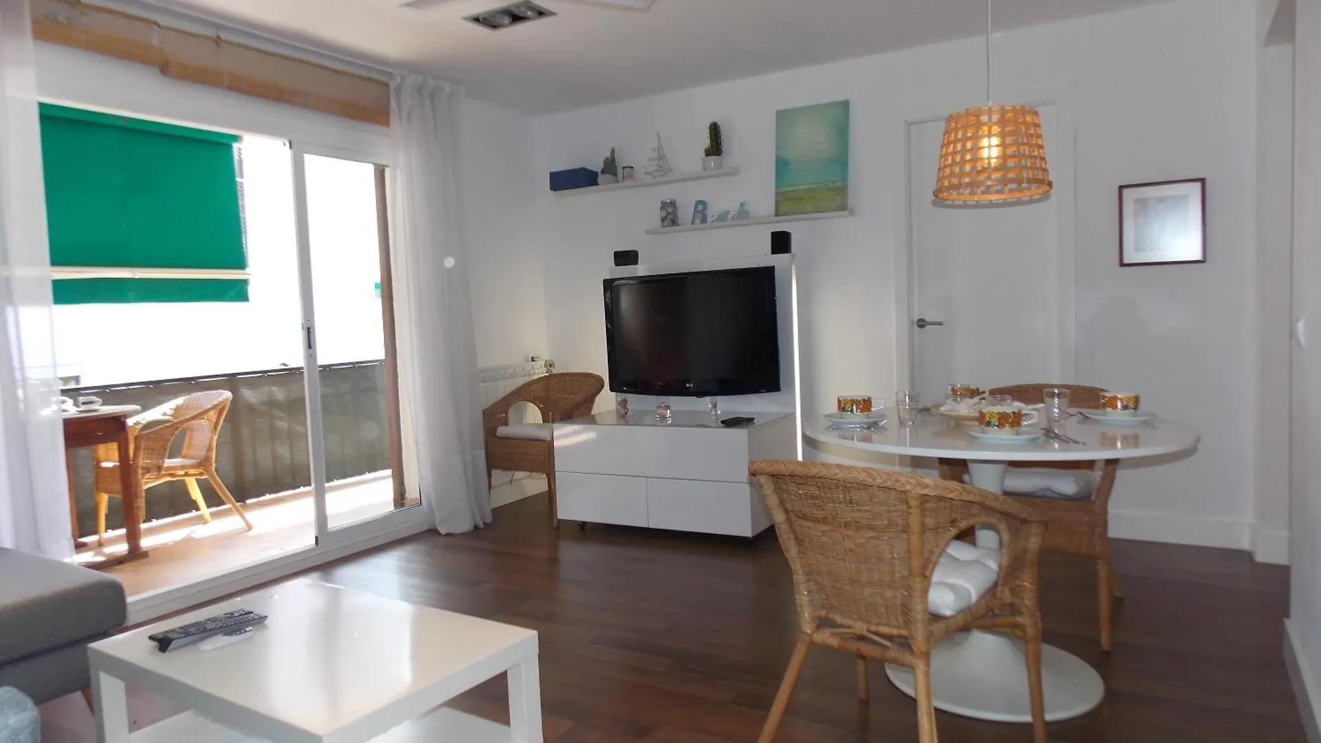 Apartamento Esther Con Piscina Y Aire Acondicionado Calafell
